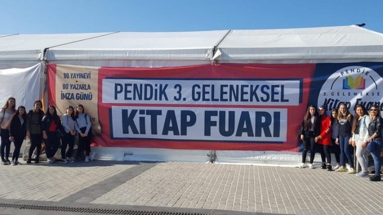 Eryetiş Öğrencileriyle 3. Geleneksel Pendik Kitap Fuarında!